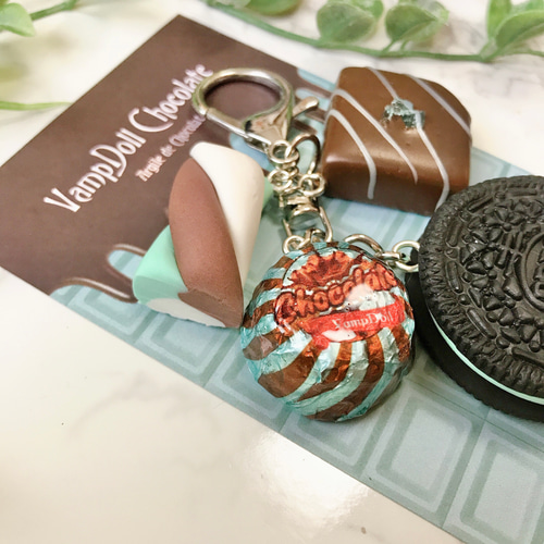 Uggoly's ブラックサンドクッキー　バッグチャーム Uggoly's ブラックサンドクッキー バッグチャーム Uggoly's ブラック