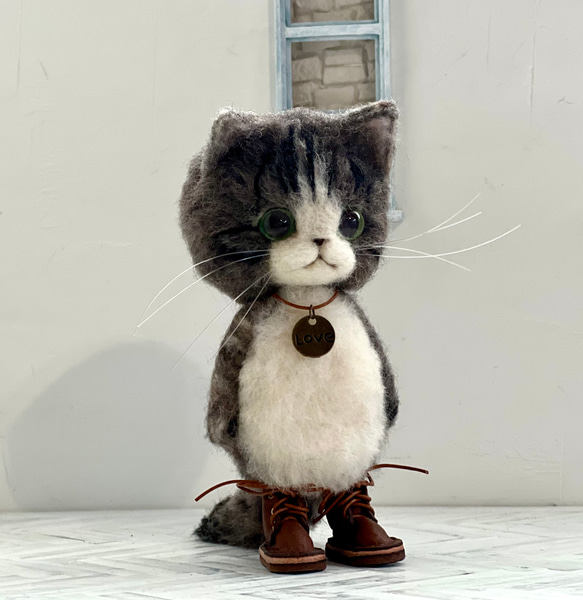 キジシロ猫の人形 羊毛フェルト ねこ　ぬいぐるみ 4枚目の画像