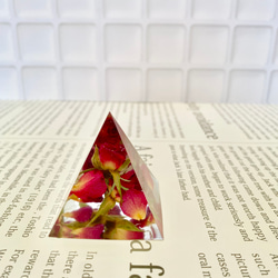 きらめくクリスタルハーバリウム〜led rose〜pyramid type 5枚目の画像