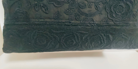 Ｓ横長　刺繍シリーズ 「バラ」バンブー　お洒落な黒いバッグ　和装にも… 3枚目の画像