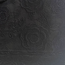 Ｓ横長　刺繍シリーズ 「バラ」バンブー　お洒落な黒いバッグ　和装にも… 5枚目の画像
