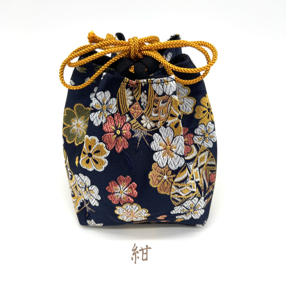 京都・西陣織の生地で仕立てた和柄のお洒落な巾着袋 3枚目の画像