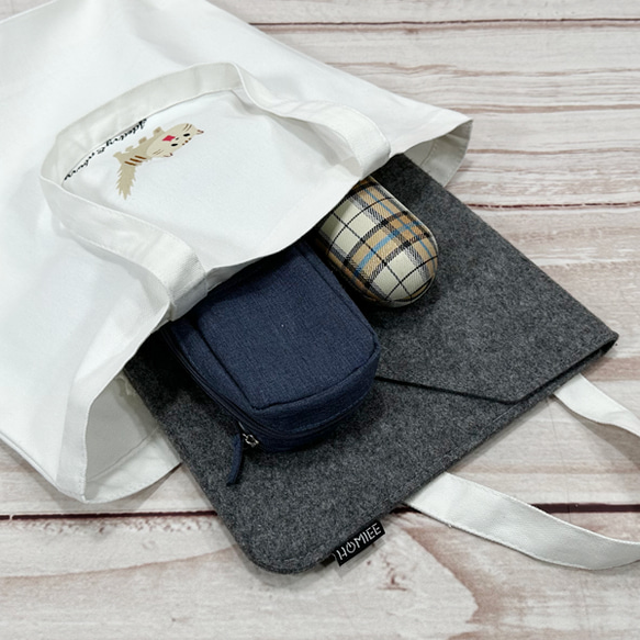 【送料無料】驚き猫の刺繍 zip式外側ポケット付きキャンバスコットントートバッグ＜ホワイト＞ 5枚目の画像