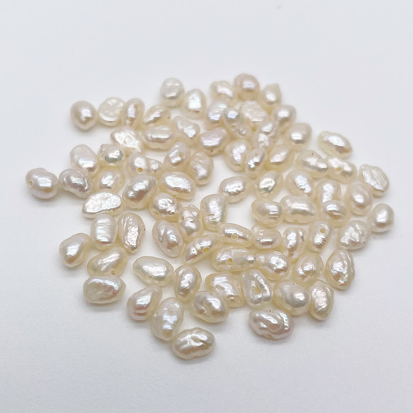 希少 無核 ケシ 連40cm 極小 淡水パール 芥子 バロック 真珠 3~3.5mm*3.5~5mm ルース ナチュラル 2枚目の画像