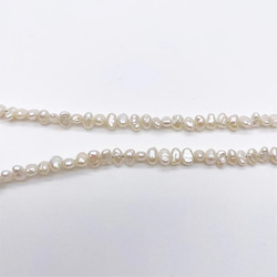 希少 無核 ケシ 連40cm 極小 淡水パール 芥子 バロック 真珠 3~3.5mm*3.5~5mm ルース ナチュラル 4枚目の画像
