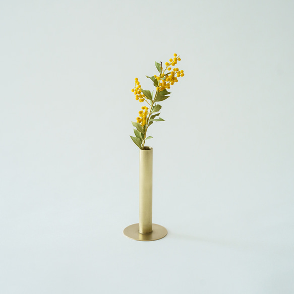 真鍮の一輪挿し＜シリンダー＞/S single flower vase <cylinder-S>/brass　花瓶 花器 1枚目の画像