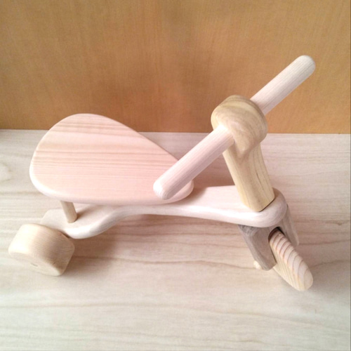 ハンドメイド木製 三輪車 世界的木製おもちゃメーカー【Kinderfeets】日本上陸！世界20か