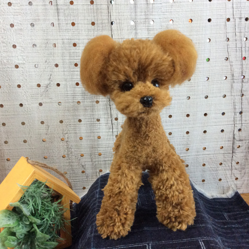羊毛フェルトオーダー確認用。トイプードルレッドちゃん♡実物大。 ぬいぐるみのような羊毛フェルトのトイプードル（レッド） 羊毛