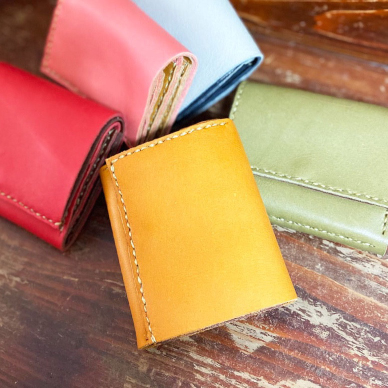 「ippi」『Bosom』レザーウォレット/MUSTARD、コインケース、ミニサイフ、本革、ナチュラル
