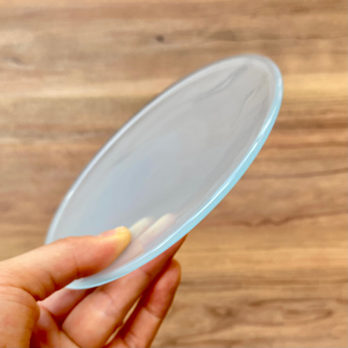 夏海色を映す水たまりU」丸いガラスのお皿 皿 プレート ガラス工芸