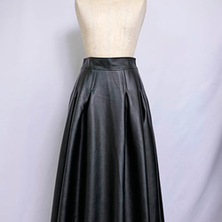 エコレザー フレアスカート モードテイスト ブラック アイボリー 2サイズ 19枚目の画像