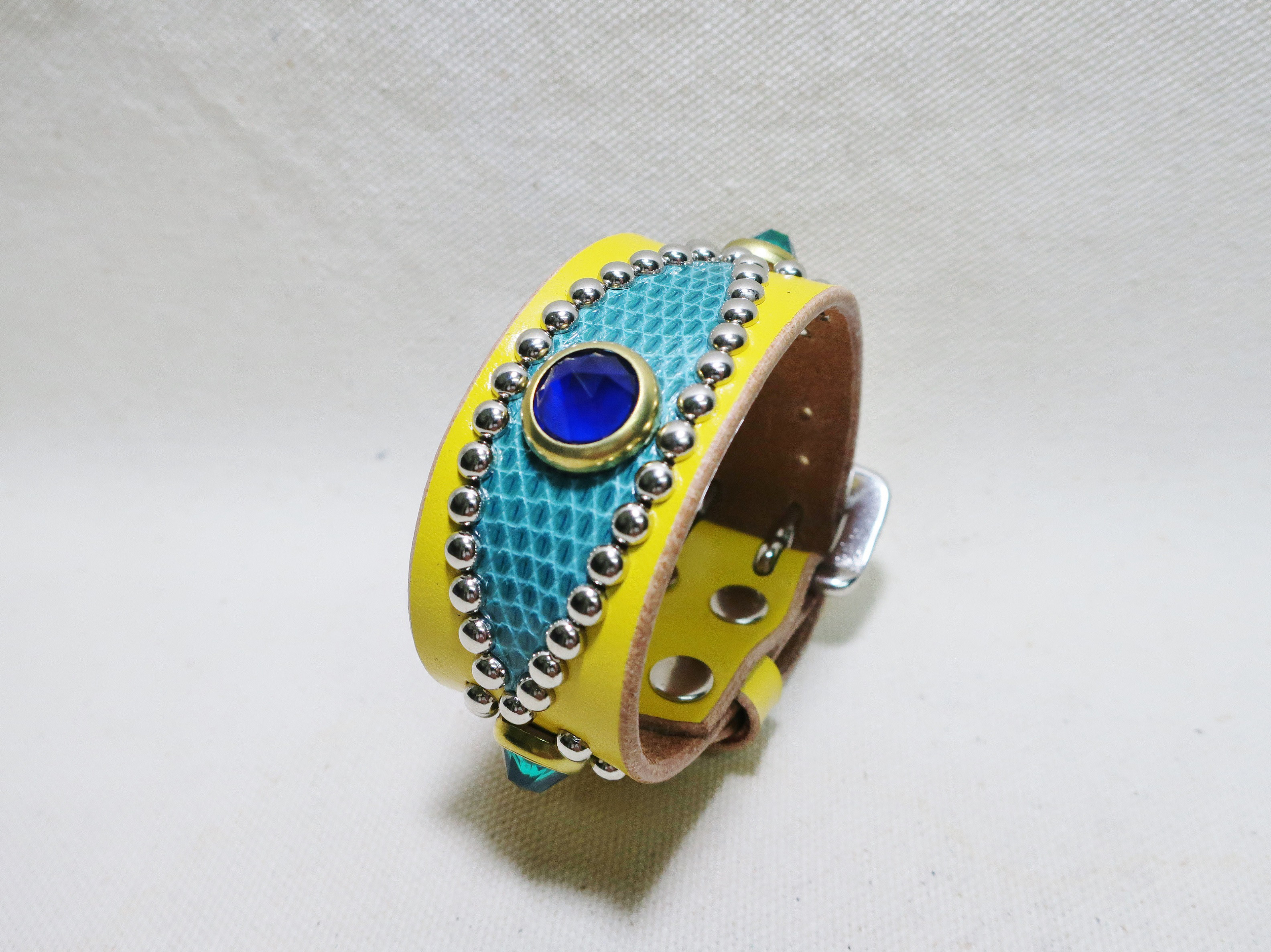 スタッズブレスレット サドルレザー リザード レザークラフト トカゲ革 ハンドクラフト レザーブレスレット 限定品 新品