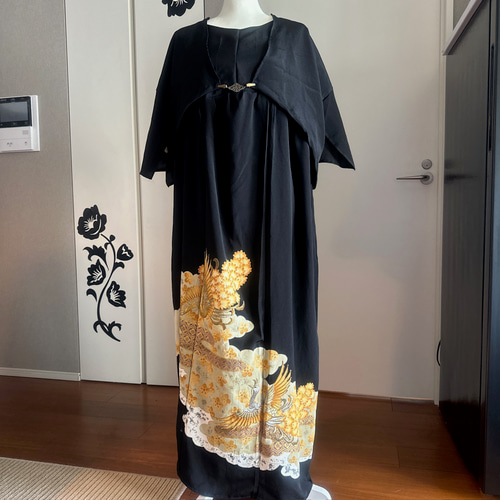 留袖ワンピース　着物 NO87 着物リメイクワンピース 留袖リメイクワンピース - メルカリ