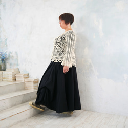 大尺寸 * 任何服裝 [自由排列裙子] 售出超過 1500 件 * 圓形裙子 * 黑色 第3張的照片