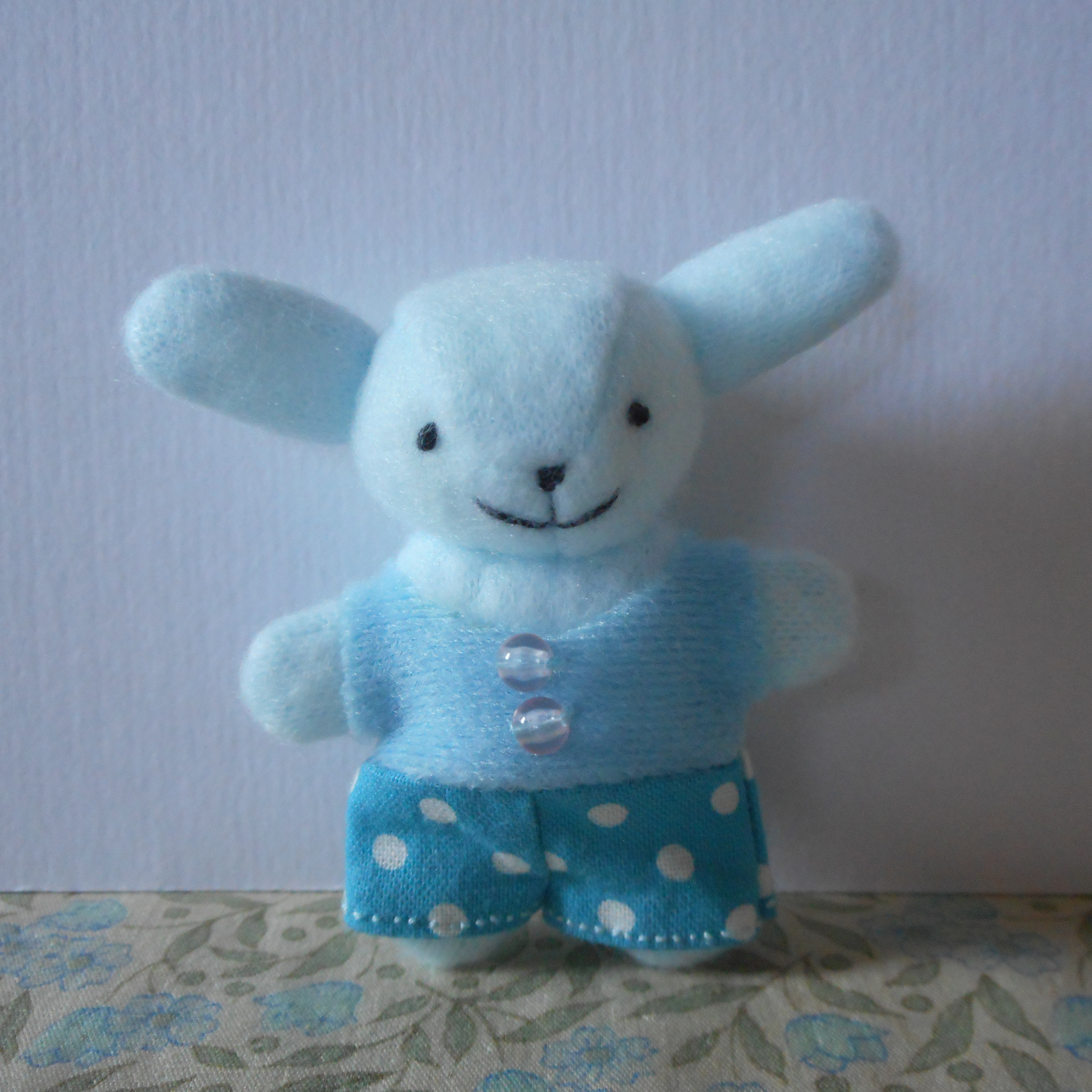 ジモモ38cm 置きタイプ水色ウサギコスチュームのマスコット ジモモ 海外限定 ウサギコスチューム ぬいぐるみマスコット③ - メルカリ