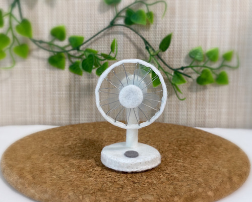 フェルトフェルト・フェルト飾り・専用 フェルトDEミニチュアシリーズ〜扇風機〜 その他置物 6hiyokko6 通販