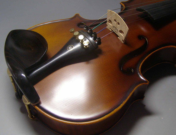 バイオリン顎あてストラド型　縞黒檀 5枚目の画像