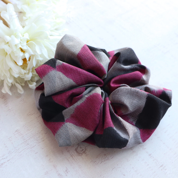 シックな大人アンティークシュシュ 1枚目の画像