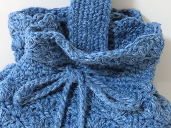 大人可愛い浴衣のお供に！藍染め手編み巾着バッグ　角底　松編み　 5枚目の画像