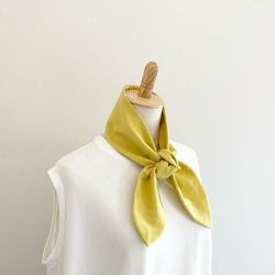 也可以當頭巾使用的圍巾♡多種用途日本製造高品質棉質護頸髮帶素色檸檬黃帶冰袋 第12張的照片