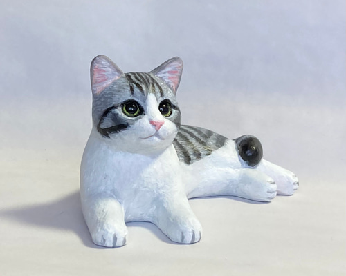 まとめて【ピンクの猫／白サバトラ猫】猫☆福猫☆桃色☆陶器製☆ 七福猫神 宝船（ピンク）陶器（日本製） | 長崎尾曲がり猫神社