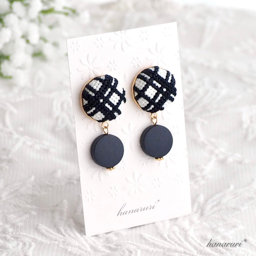 エスニック　赤　青　フリンジ　カラフル　ピアス　イヤリング　タッセル　ネイティブ エスニック 赤 青 フリンジ カラフル ピアス イヤリング タッセル