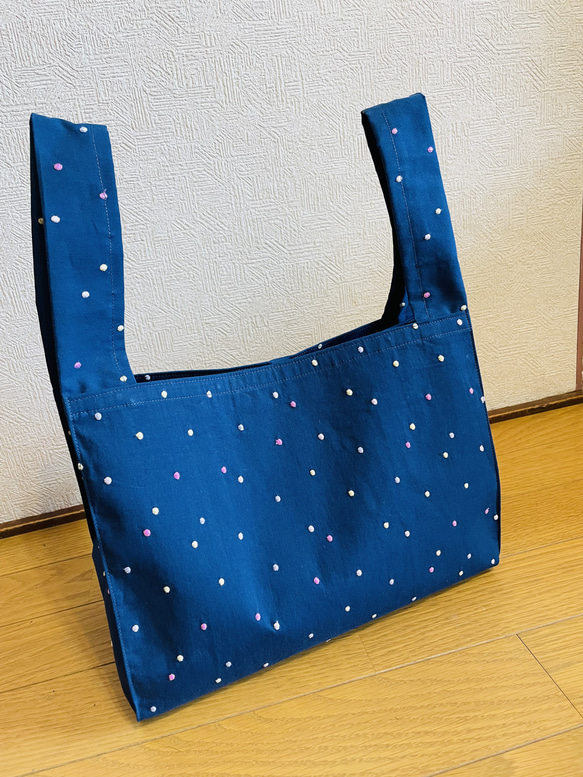 刺繍のドットに胸キュン　コンビニサイズのエコバッグ　エコバッグ　小　マルシェバッグ 3枚目の画像