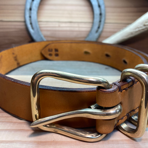 真鍮バックルアメリカンオイルレザーベルト ブラウン 71cm その他