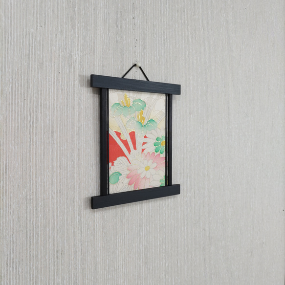 壁掛け　和風 かべ飾り　古布・菊とカキツバタ　NO.51 2枚目の画像