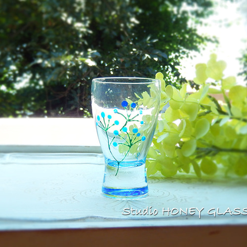 ベネチアングラス、青と白のフラワーモチーフガラスボトル ベネチアングラス、青と白のフラワーモチーフガラスボトル