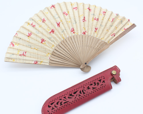 日本舞扇子 8本 セット 多色 まとめて 古物 傷 汚れあり Amazon | [春かすみ] 舞扇子 9寸5分 深ぼかし 金桜 黒塗竹 赤 黒