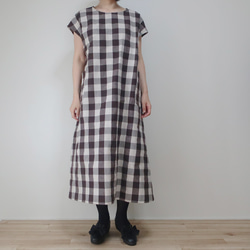 顯瘦寬鬆❣️法式連衣裙（自由/白&amp;棕格紋） 第9張的照片