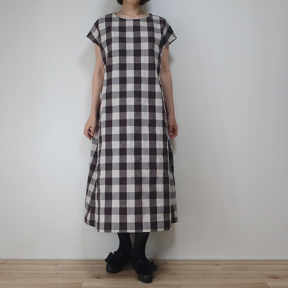 顯瘦寬鬆❣️法式連衣裙（自由/白&amp;棕格紋） 第5張的照片