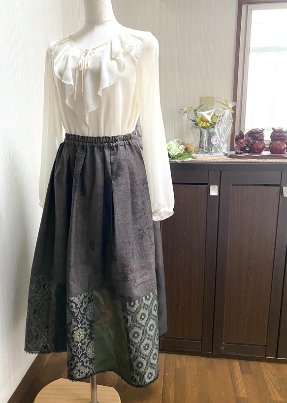 紬と大島より☆裾イレギュラー、スクエアサーキュラーの花びらスカート 紬と大島より☆裾イレギュラー、スクエアサーキュラーの花びら