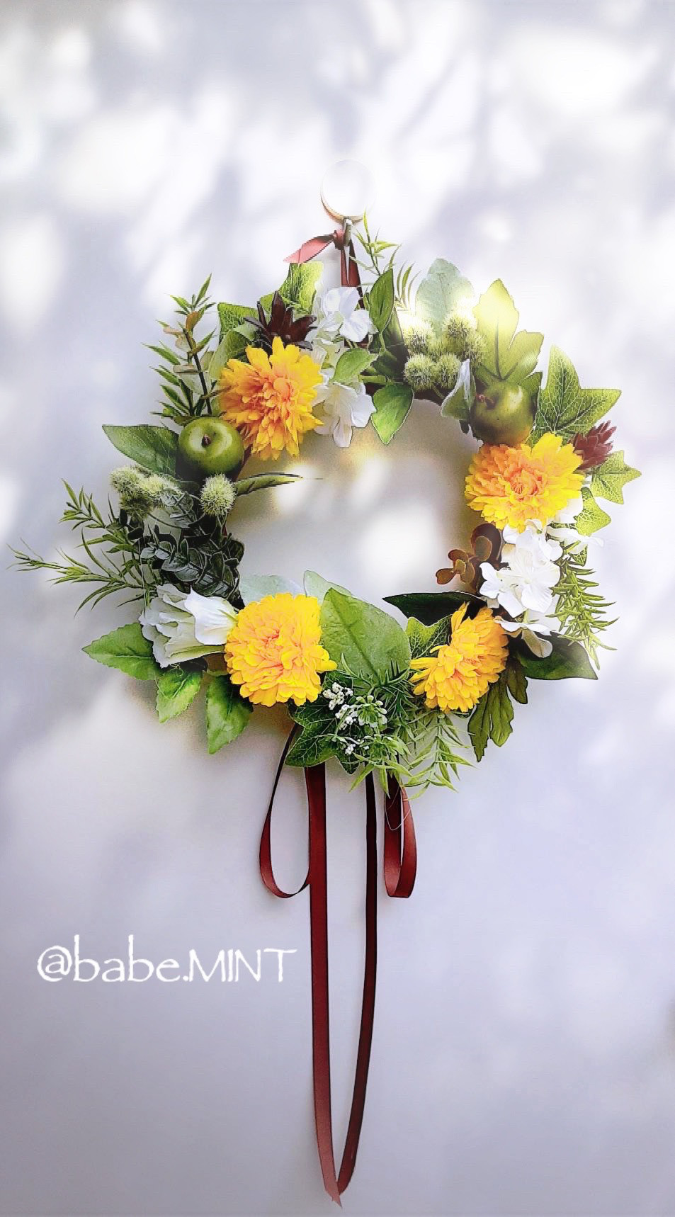 アナベルと元気が出るお花いっぱいリース マリーゴールド