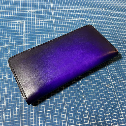 紫の金属ファスナー財布 / 革の手染め バイオレット（深紫） 長
