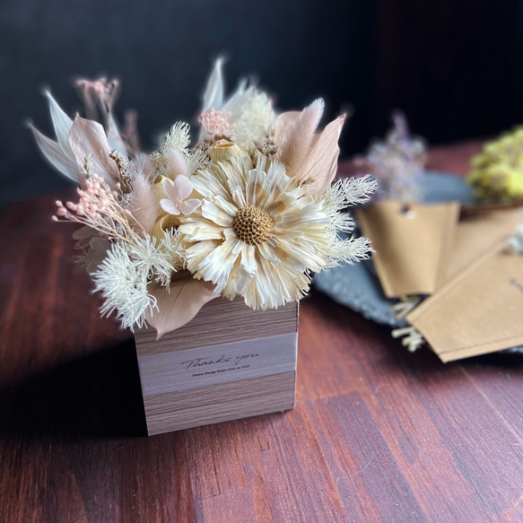 NEW !!   ”てのひらポット　フラワーアレンジメント”   かわいい木製BOX 箱庭　植木鉢 8枚目の画像