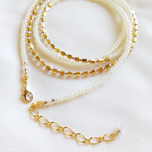 パールホワイト×ゴールド ビーズロングネックレス ネックレス