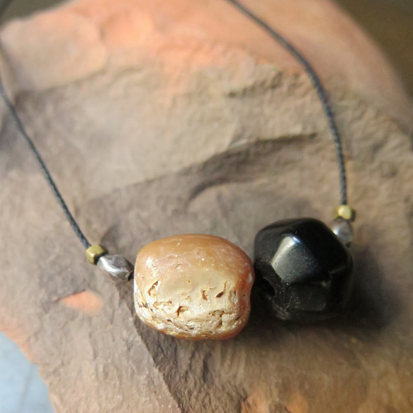 アンティーク 緒 古代マザーオブパール ＆ 古代ジェット ネックレス 
