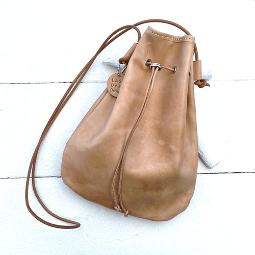 巾着ショルダーバッグ L 巾着バッグ ポシェット 日々を刻む日記帳 革  