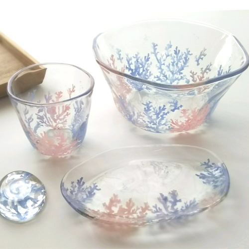 在庫限り】珊瑚柄てびねりガラスそうめん鉢4点セット (そうめん鉢