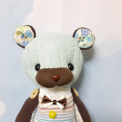 チョコミントカラー　サメぬいぐるみ 茶色のマフラー付き bigshark7-blue_1.jpg