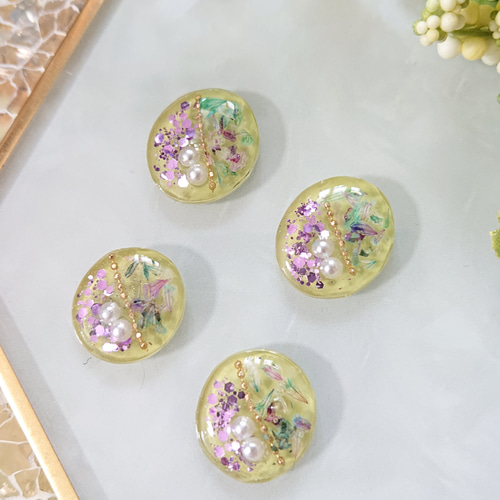 送料無料】ドライフラワーカボション☆4個 e-45 グリーン/花/ラメ 