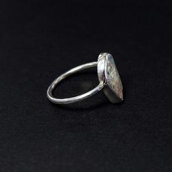 オパールのリング　 槌目　約14号 ＊天然石アクセサリー　指輪　一点物＊ 5枚目の画像