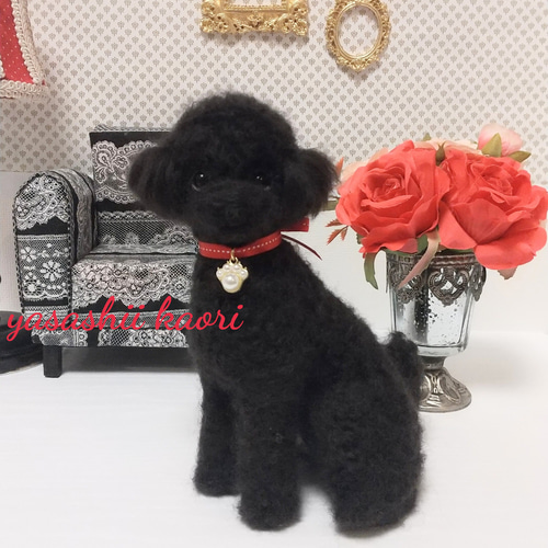羊毛フェルト　トイプードル　ブラック トイプードル（ブラック 黒）の羊毛フェルト 犬 羊毛フェルト chai