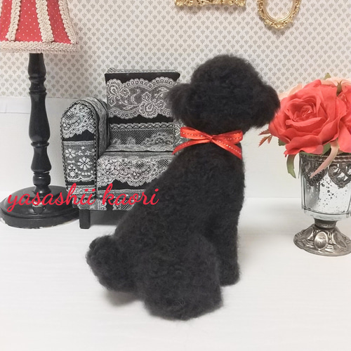 羊毛フェルト　トイプードル　ブラック トイプードル（ブラック 黒）の羊毛フェルト 犬 羊毛フェルト chai