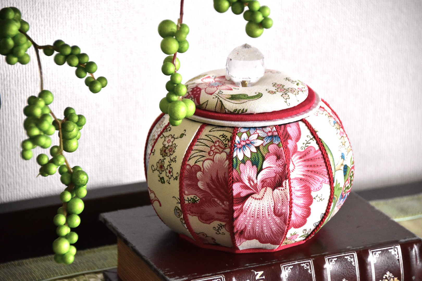 再販【カルトナージュ】フランス生地｢THEVENON｣で作る　ボンボニエール　レッド