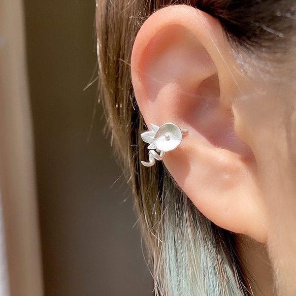 つるがくるりん。あさがおのイヤーカフ◇朝顔　夏　ピュアシルバー 片耳用 イヤカフ カフス お花 フラワー 小さい 14枚目の画像