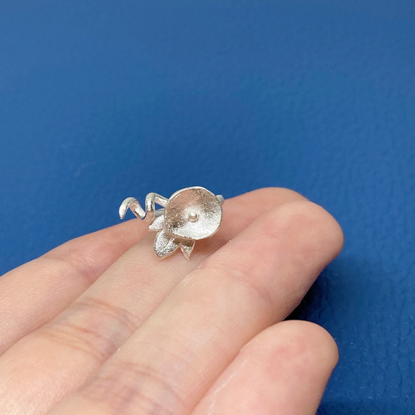 つるがくるりん。あさがおのイヤーカフ◇朝顔　夏　ピュアシルバー 片耳用 イヤカフ カフス お花 フラワー 小さい 8枚目の画像