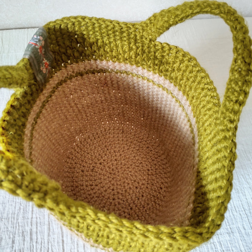 ◈さりげなく刺繍リボンをポイントに～麻紐バッグ◈かぎ針編み